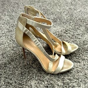 Vince Camuto Cream Strap Heels Size 7.5